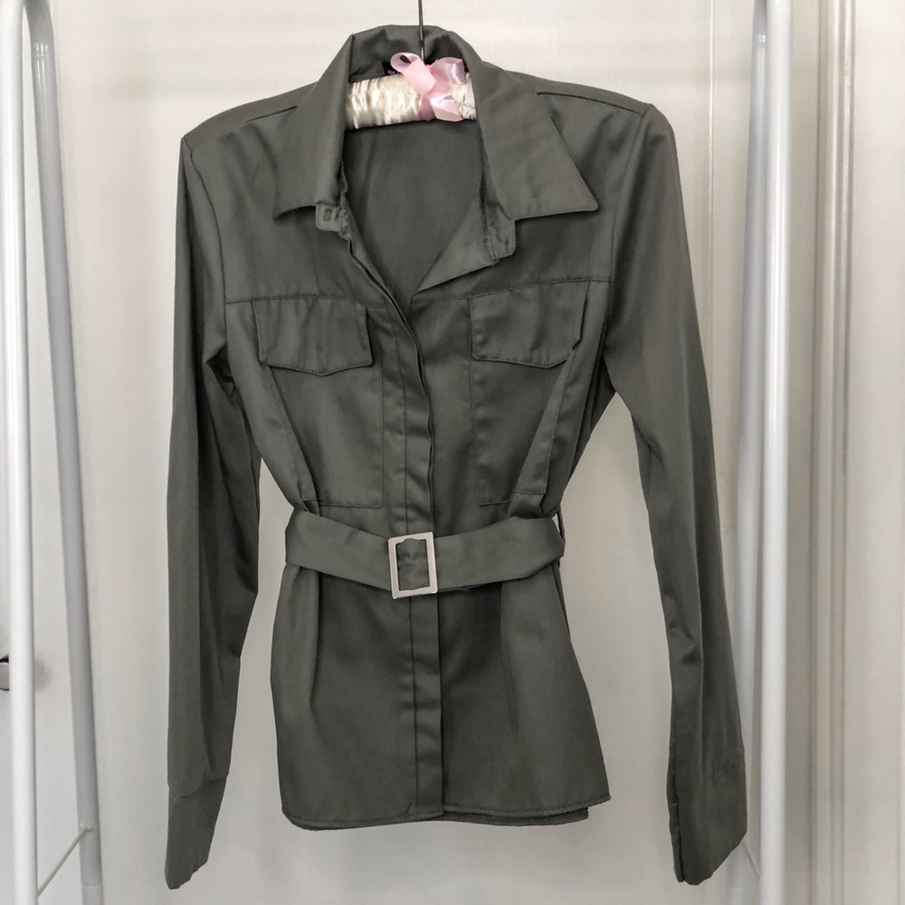 PrettyLittleThing shirt US 6/ UK 10